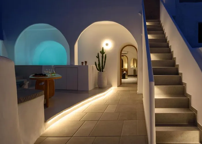 Lotus Cave Hotel Fira (Santorini)