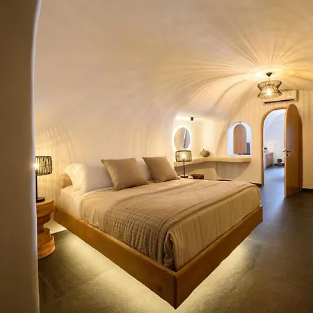 Lotus Cave Hotel