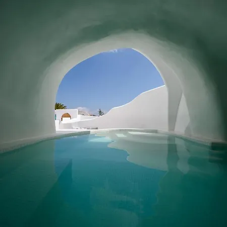Hotel Lotus Cave *